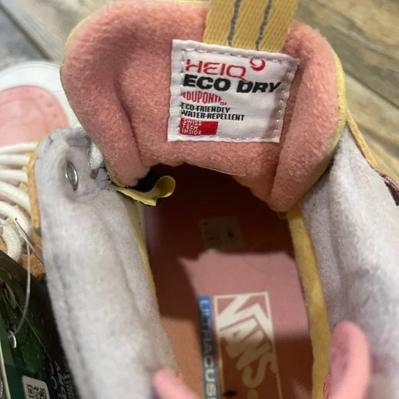 Vans Sk8-Hi MTE-2 Pastel Hi-Top Sneakers - Picture 4 of 6